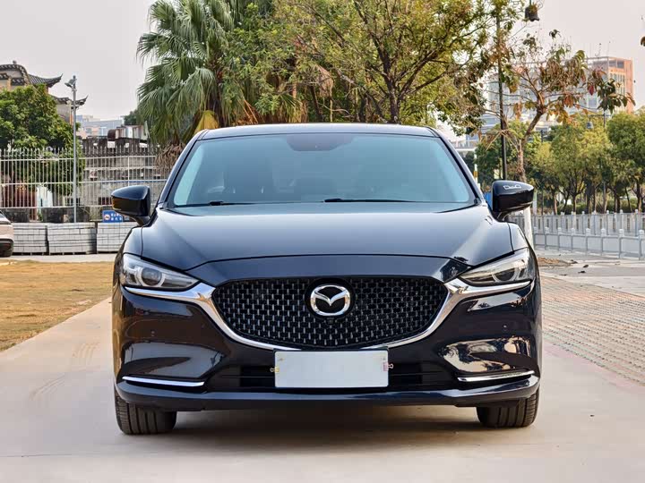 Фото 2 - Mazda Atenza