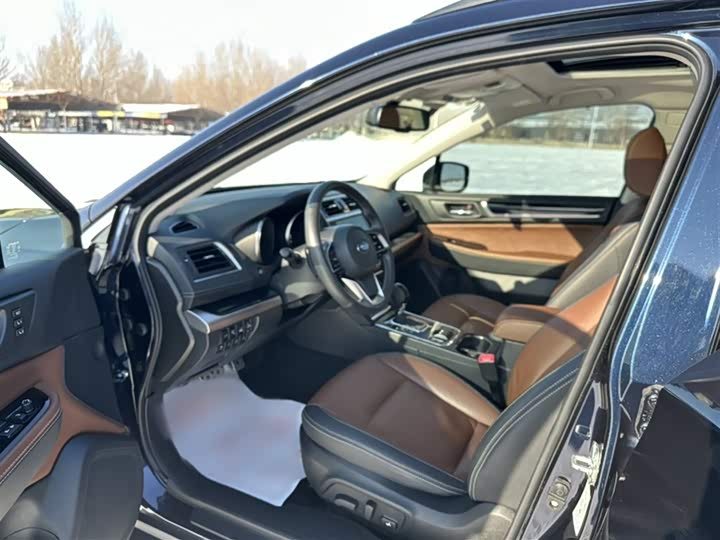 Фото 8 - Subaru Outback