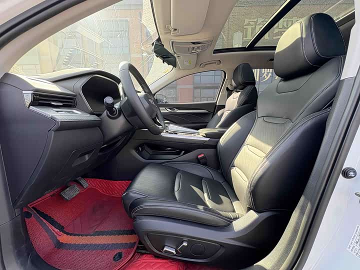 Фото 4 - Geely Preface