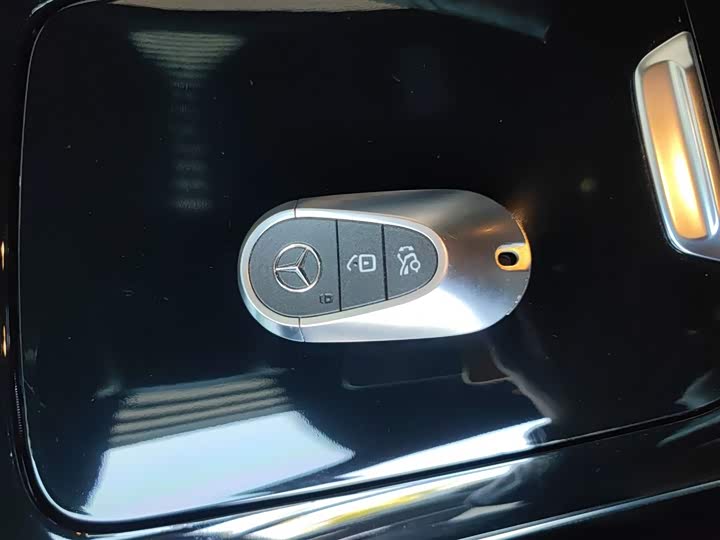 Фото 9 - Mercedes-Benz C-Class