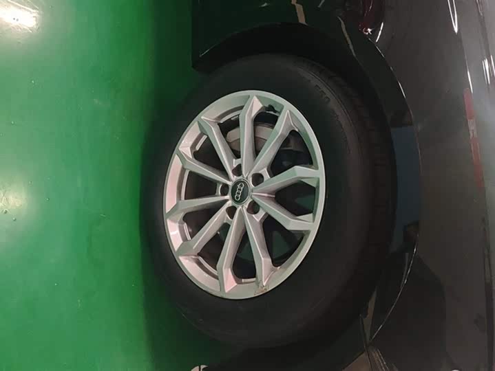 Фото 6 - Audi A6L