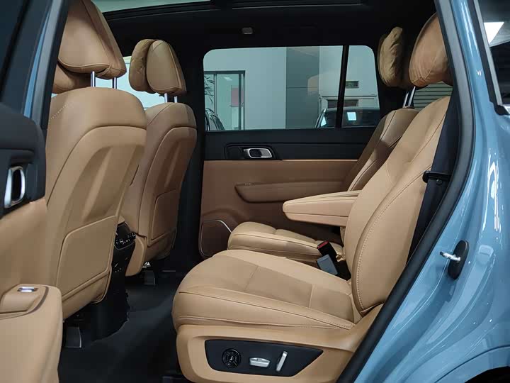 Фото 4 - LiXiang One