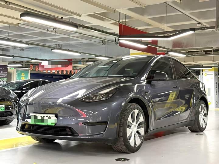 Фото 1 - Tesla Model Y