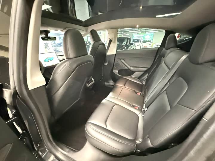 Фото 6 - Tesla Model Y