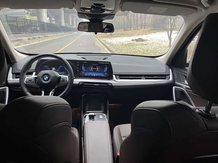 Фото 9 - BMW X1