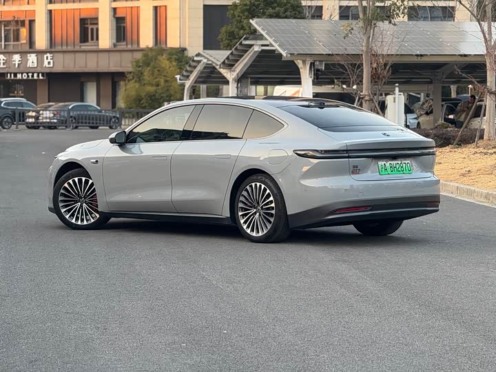 Фото 2 - Nio ET7