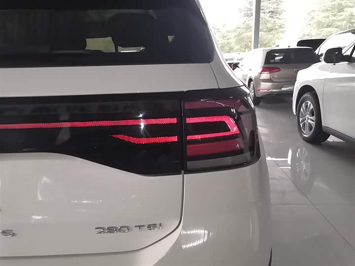 Фото 8 - Volkswagen T-Cross