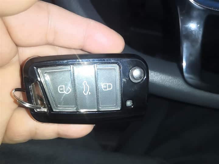 Фото 9 - Volkswagen T-Cross