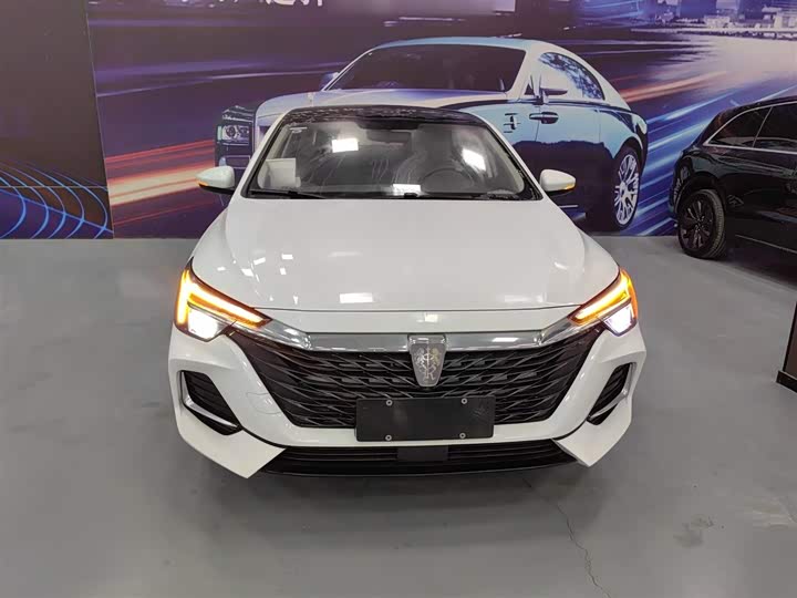 Фото 3 - Roewe i6 Max EV
