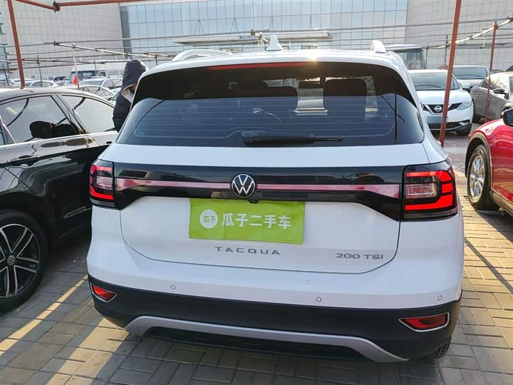 Фото 6 - Volkswagen Tacqua