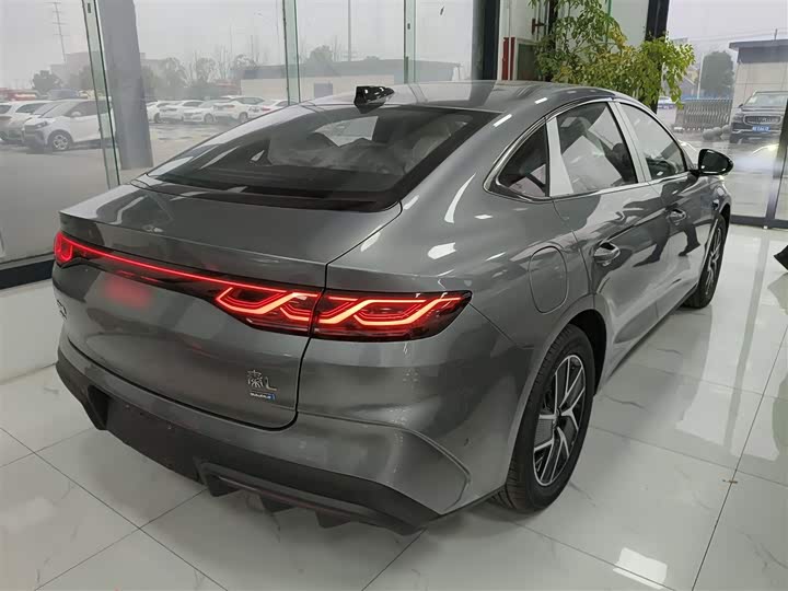 Фото 7 - BYD Qin L