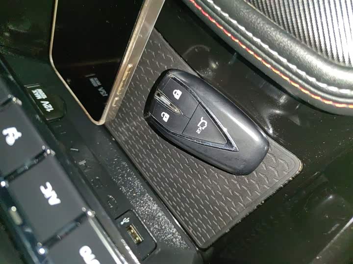 Фото 9 - Changan Oshan X5