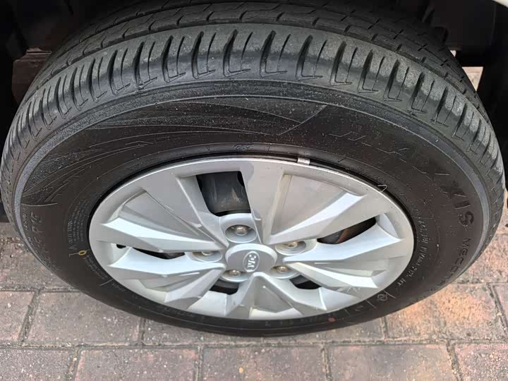 Фото 4 - JAC Refine M3