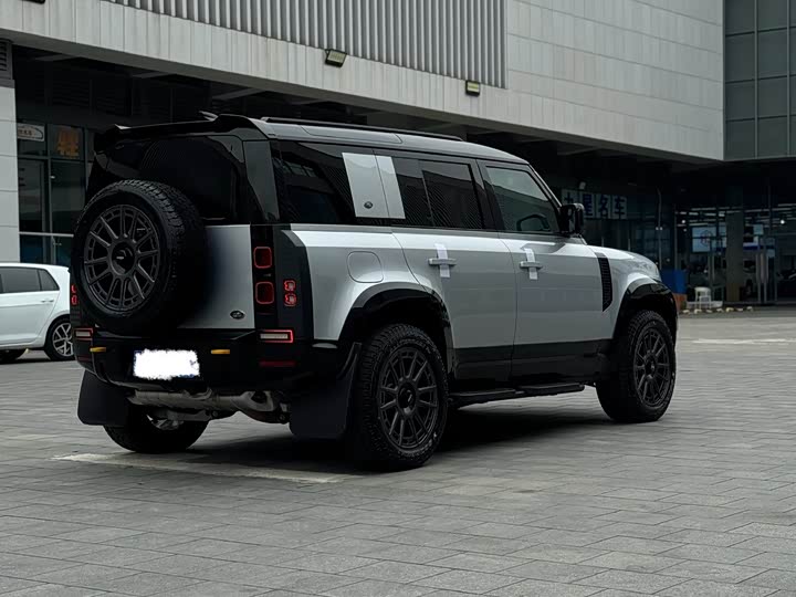 Фото 4 - Land Rover Defender