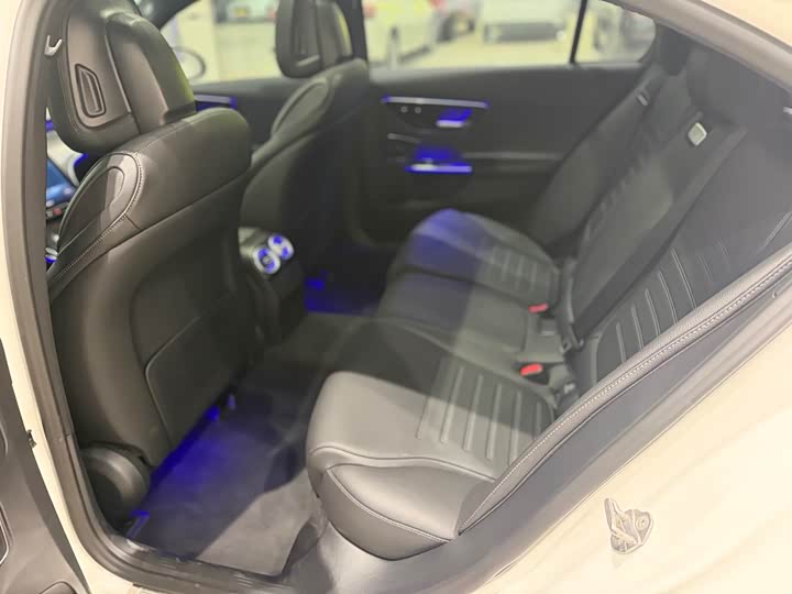 Фото 9 - Mercedes-Benz C-Class