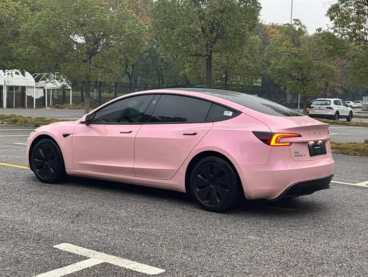 Фото 5 - Tesla Model 3