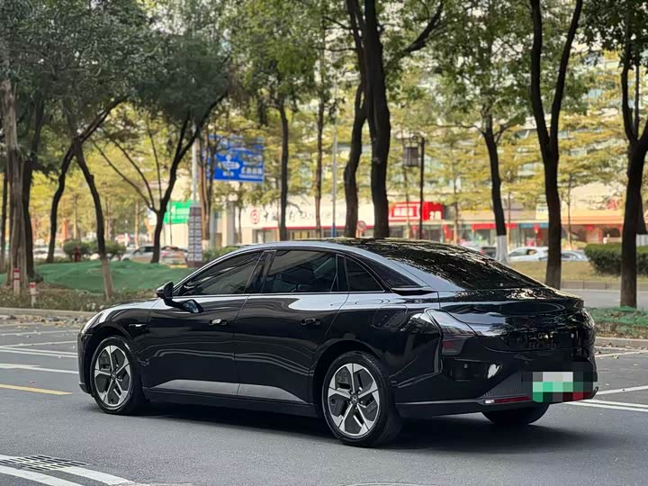 Фото 4 - XPeng Mona M03