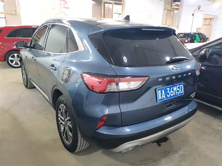 Фото 5 - Ford Escape