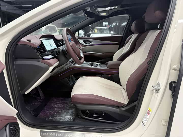 Фото 9 - BYD Seal 07 DM-i Hybrid