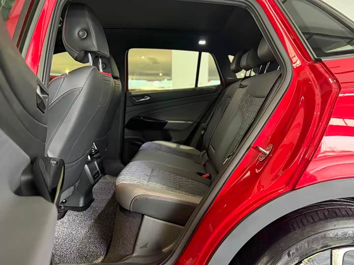 Фото 9 - Volkswagen ID.4 X