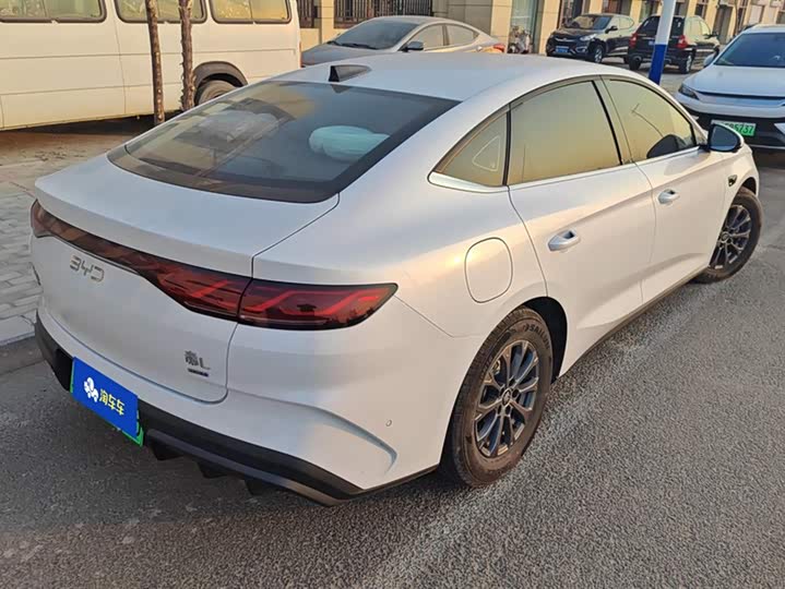 Фото 3 - BYD Qin L