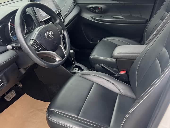 Фото 7 - Toyota Vios