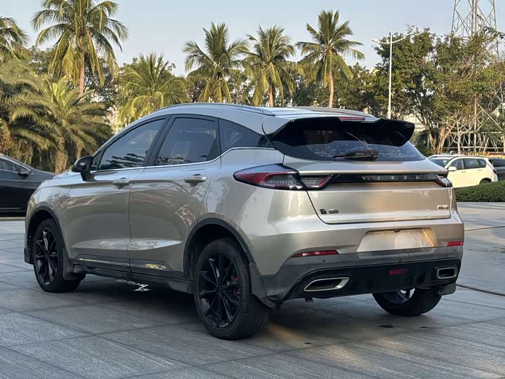 Фото 9 - Geely Emgrand GS