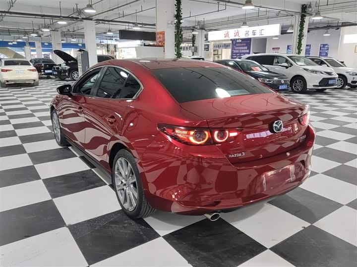 Фото 5 - Mazda 3 (Axela)