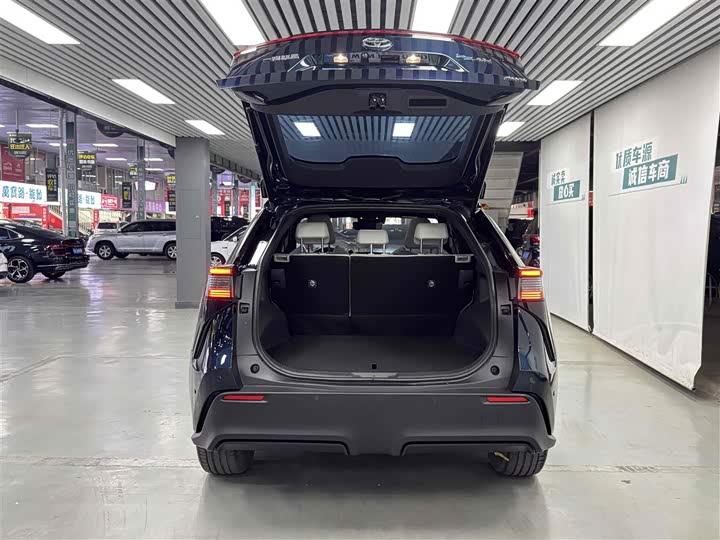 Фото 6 - Toyota bZ4X