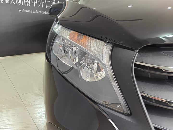 Фото 3 - Mercedes-Benz Vito