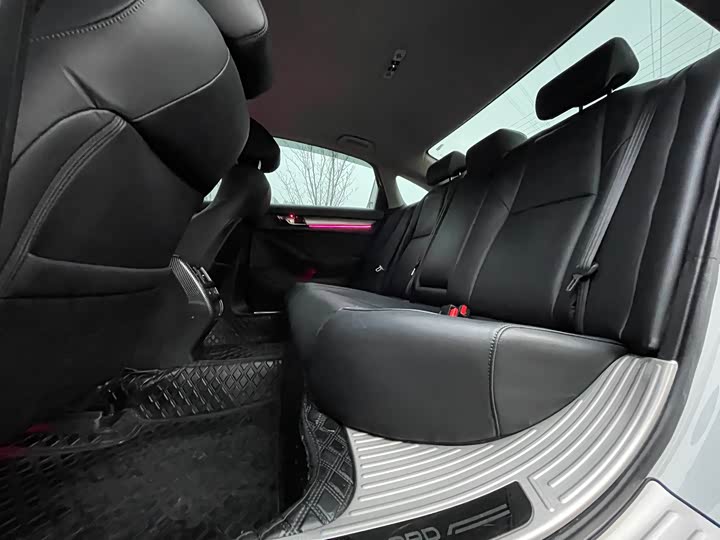 Фото 6 - Honda Accord