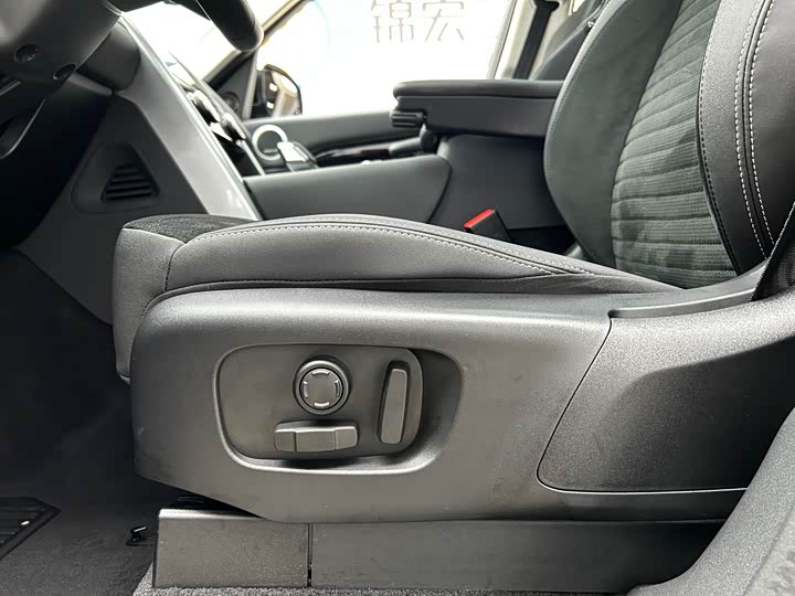 Фото 6 - Land Rover Discovery