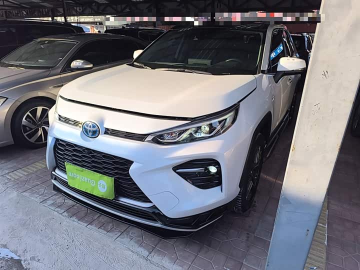 Фото 2 - Toyota Wildlander