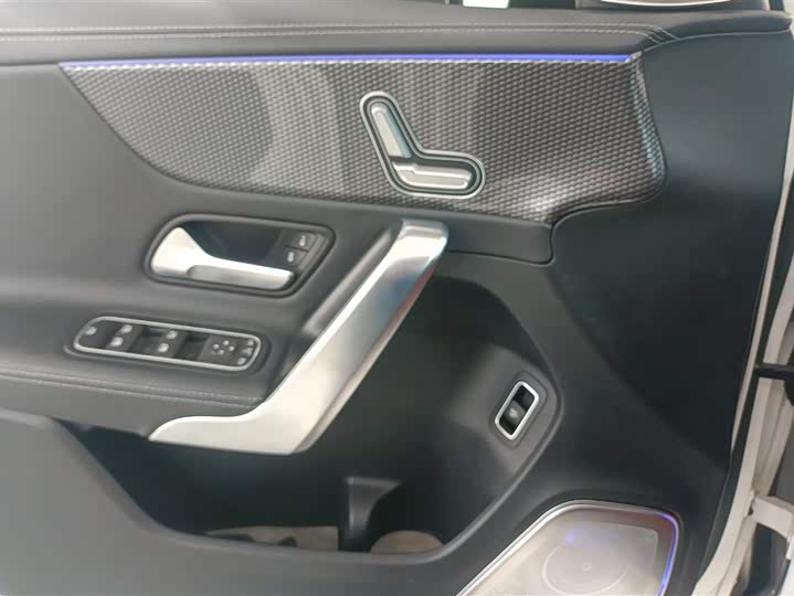 Фото 7 - Mercedes-Benz A-Class