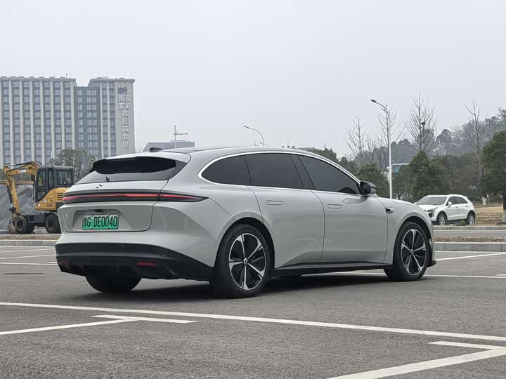 Фото 5 - Nio ET5T