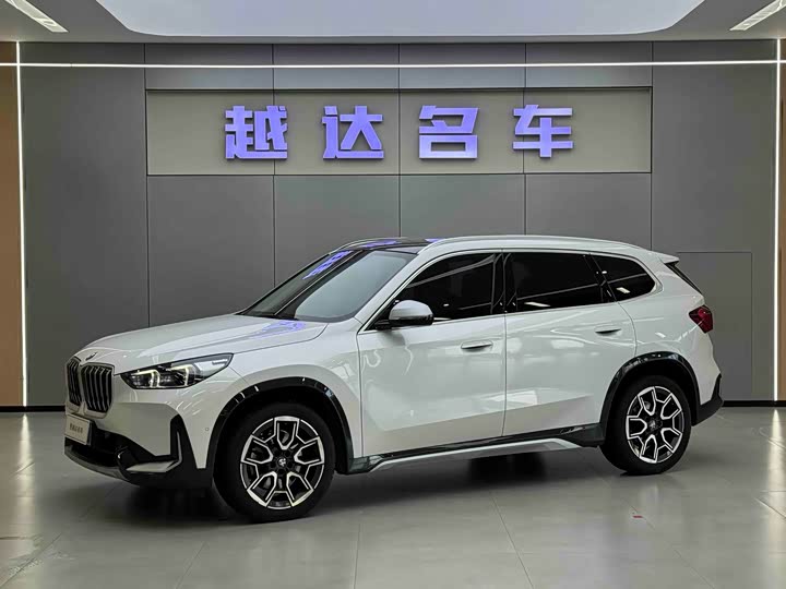 Фото 2 - BMW X1