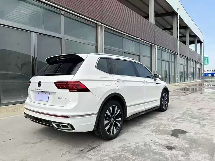 Фото 6 - Volkswagen Tiguan L Pro