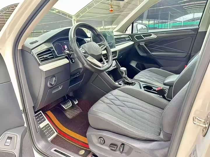 Фото 7 - Volkswagen Tiguan L Pro