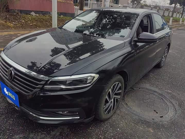 Фото 1 - Volkswagen Lavida