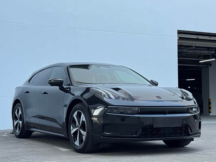 Фото 3 - Zeekr 001