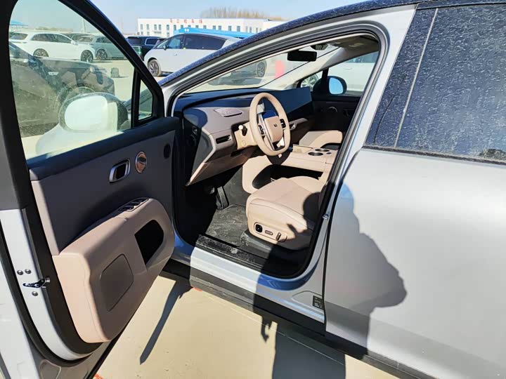 Фото 7 - LiXiang i8