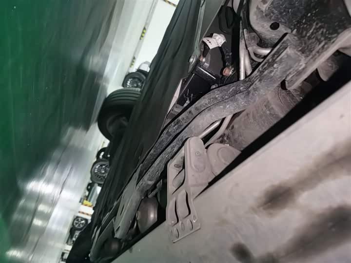 Фото 8 - BYD FangChengBao Leopard 8