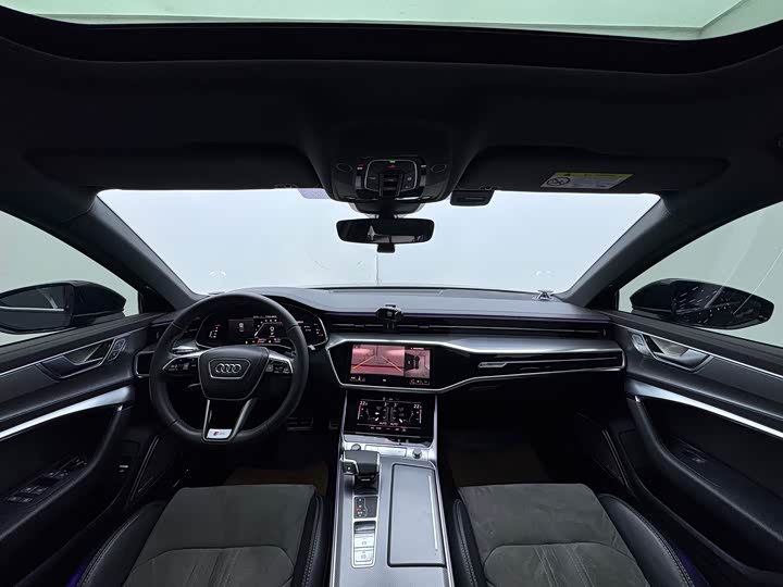 Фото 8 - Audi A6L