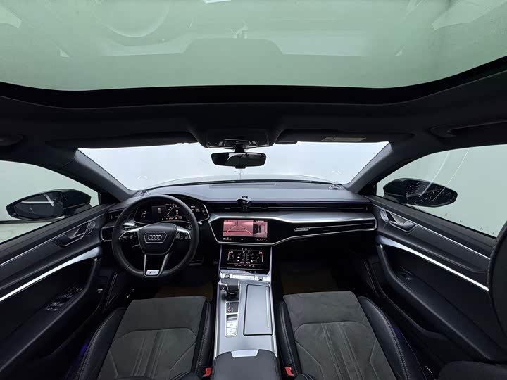 Фото 9 - Audi A6L