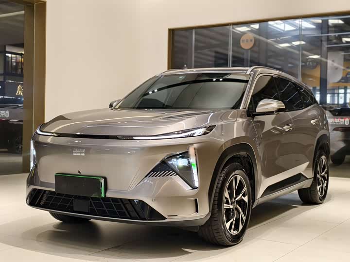 Фото 1 - Geely Galaxy L7