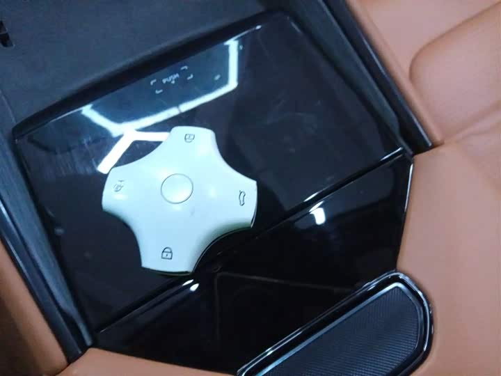 Фото 9 - Dongfeng Yipai eπ 007