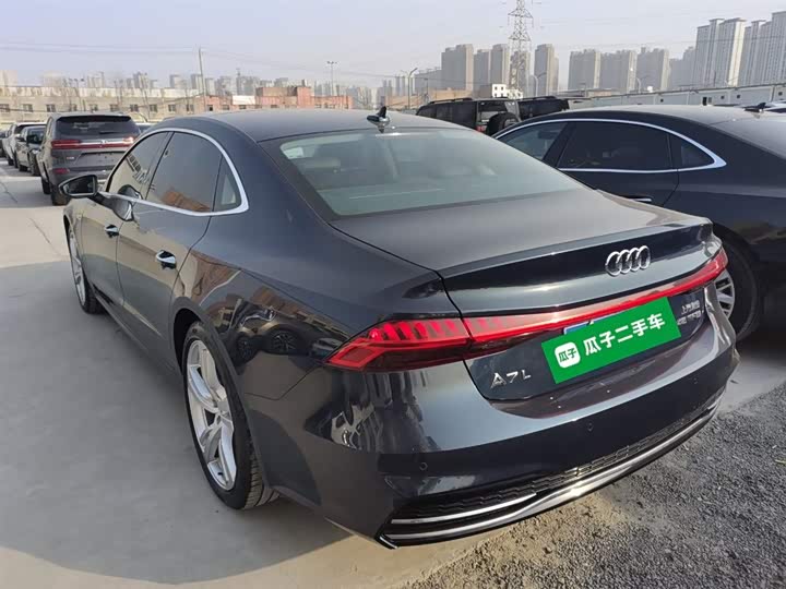 Фото 5 - Audi A7L
