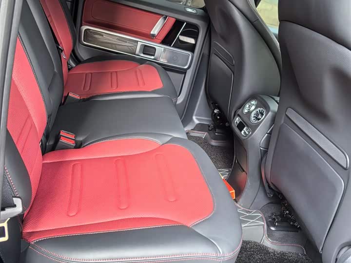 Фото 5 - Mercedes-Benz G-Class