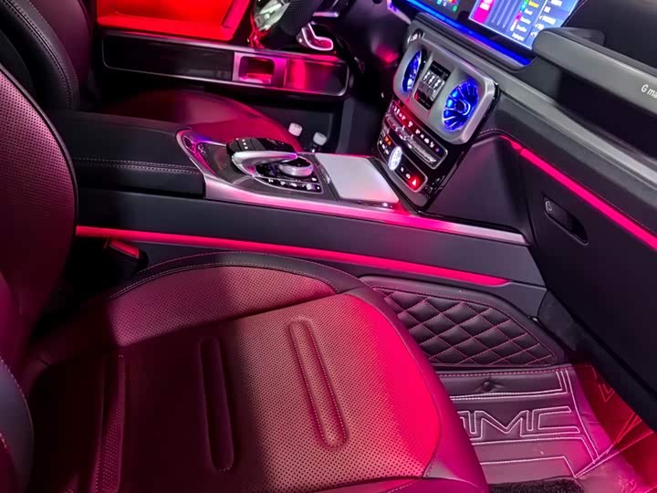 Фото 6 - Mercedes-Benz G-Class