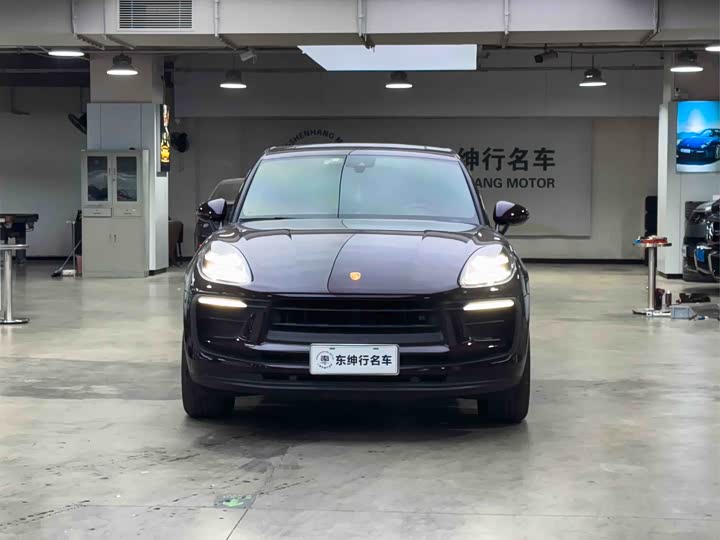 Фото 2 - Porsche Macan